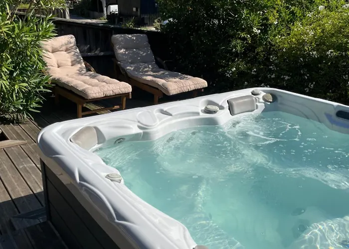 D'hotes - Village Petit Piquey Gæstehus